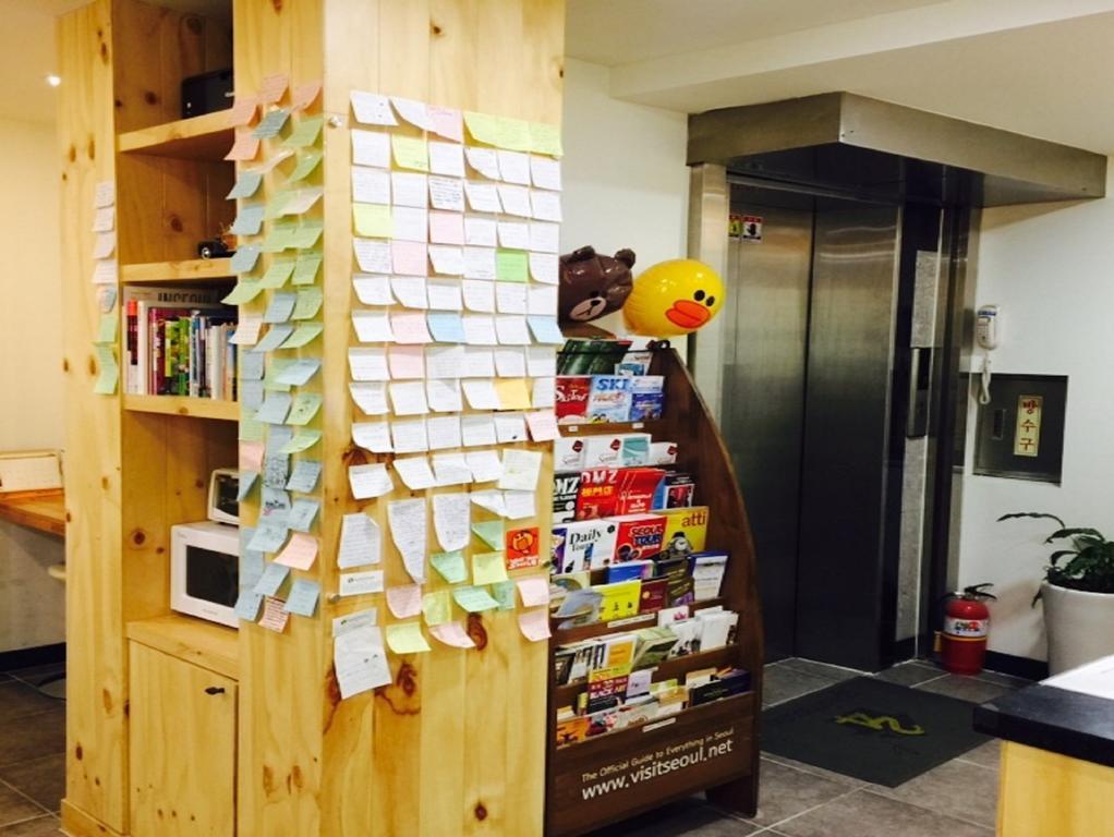 24 Guesthouse Myeongdong Avenue Сеул Екстериор снимка