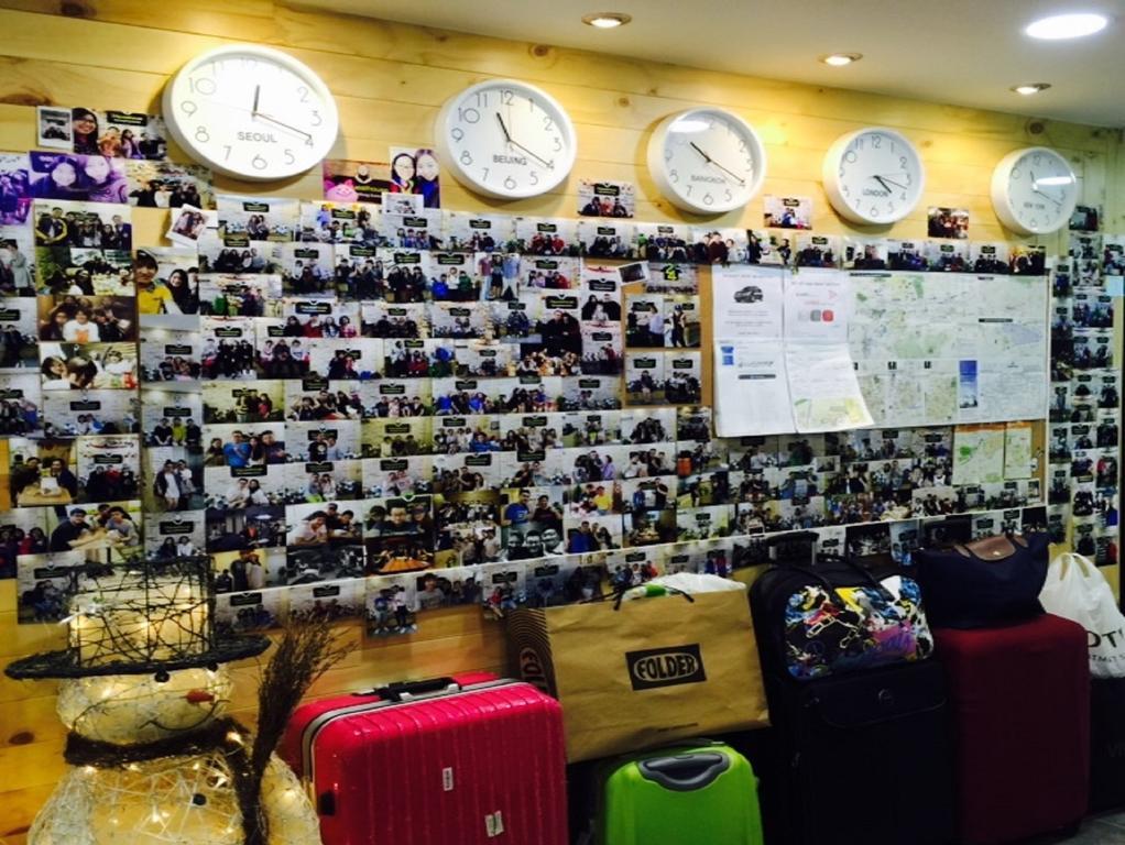 24 Guesthouse Myeongdong Avenue Сеул Екстериор снимка