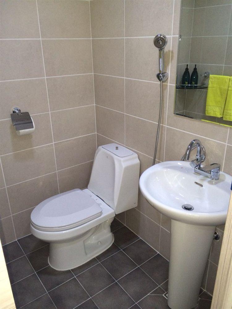 24 Guesthouse Myeongdong Avenue Сеул Екстериор снимка